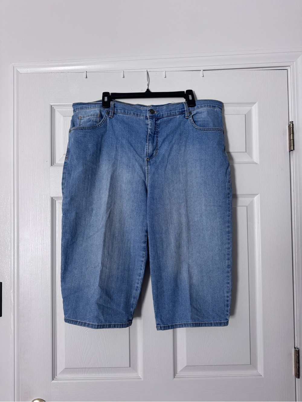Gloria Vanderbilt Medium Blue Denim Women's Jean Capris